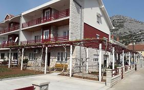 Apartmani Rada